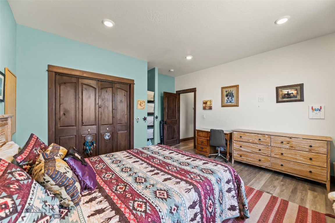 Shining Mountain Unit II - Residential