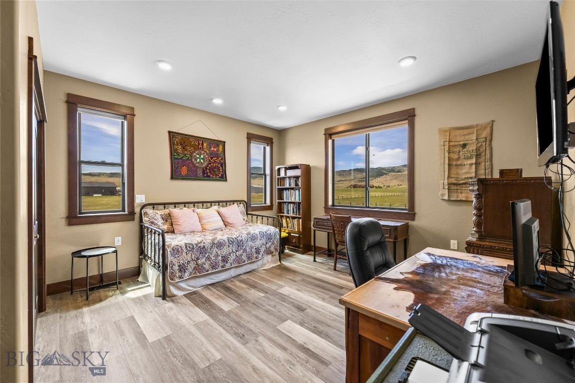 Shining Mountain Unit II - Residential