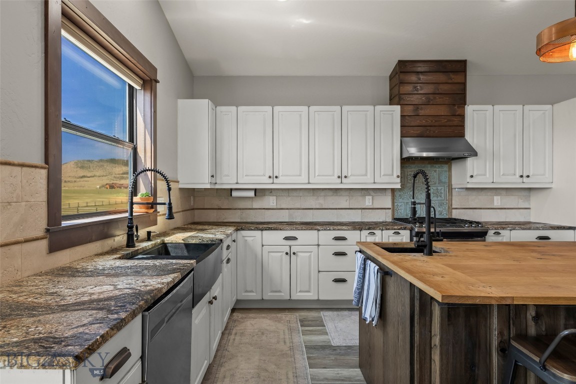 Shining Mountain Unit II - Residential
