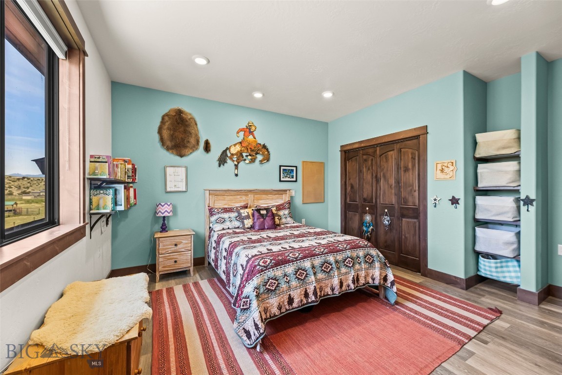 Shining Mountain Unit II - Residential