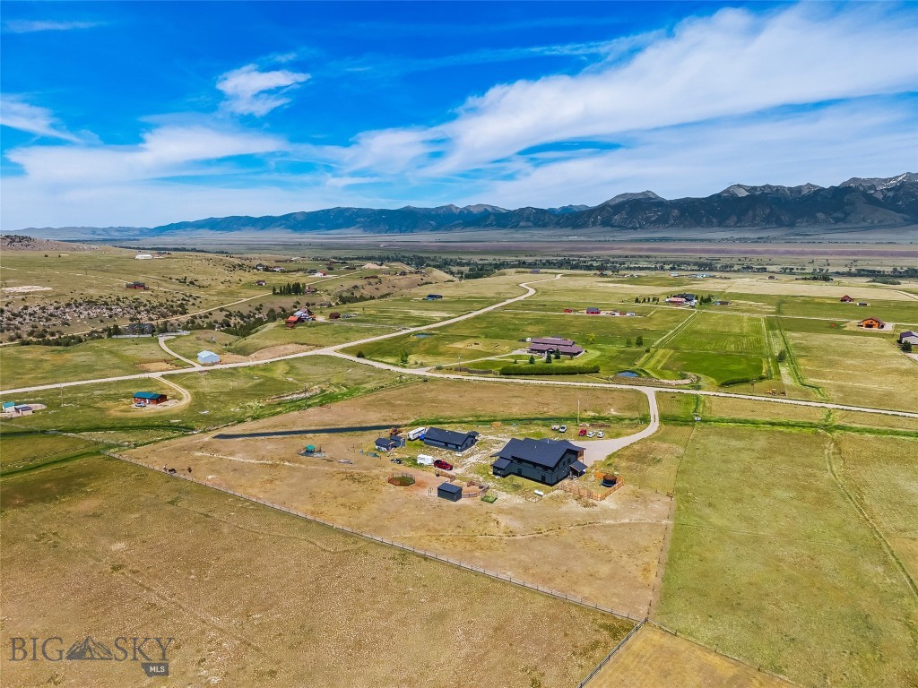 Shining Mountain Unit II - Residential