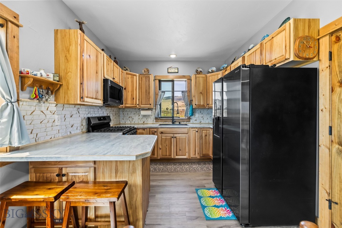 Shining Mountain Unit II - Residential