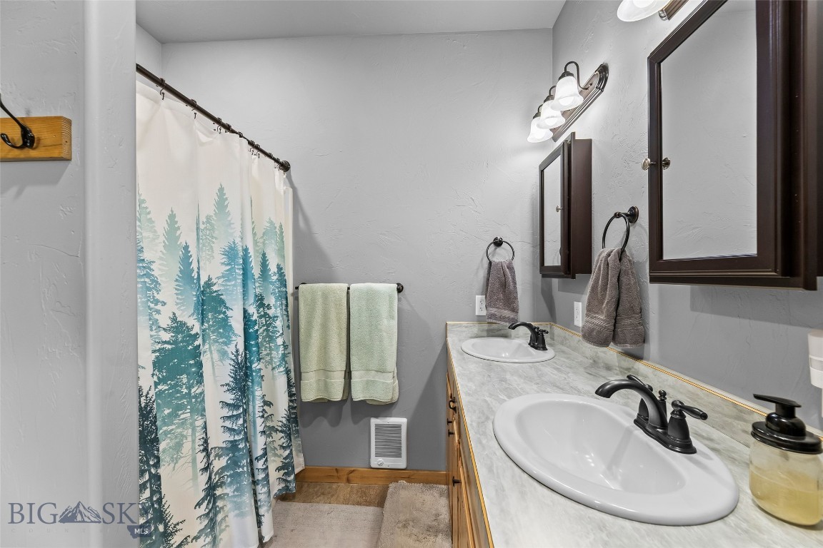 Shining Mountain Unit II - Residential