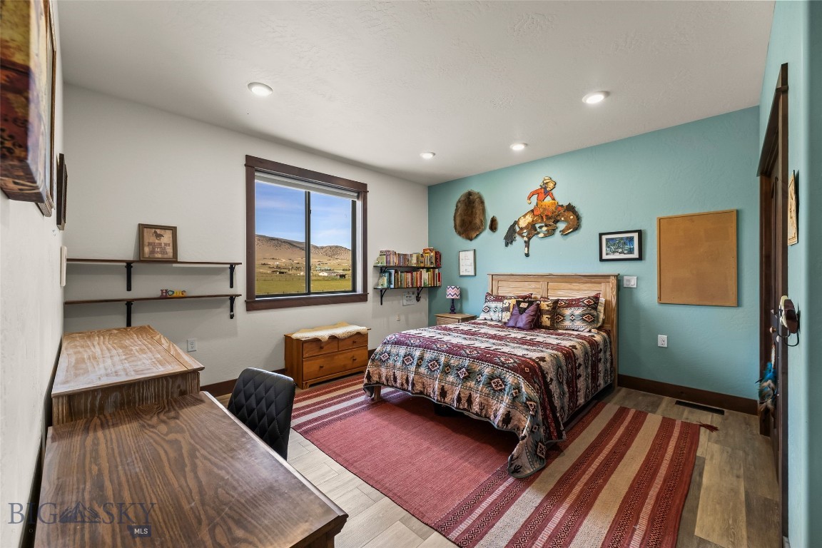Shining Mountain Unit II - Residential