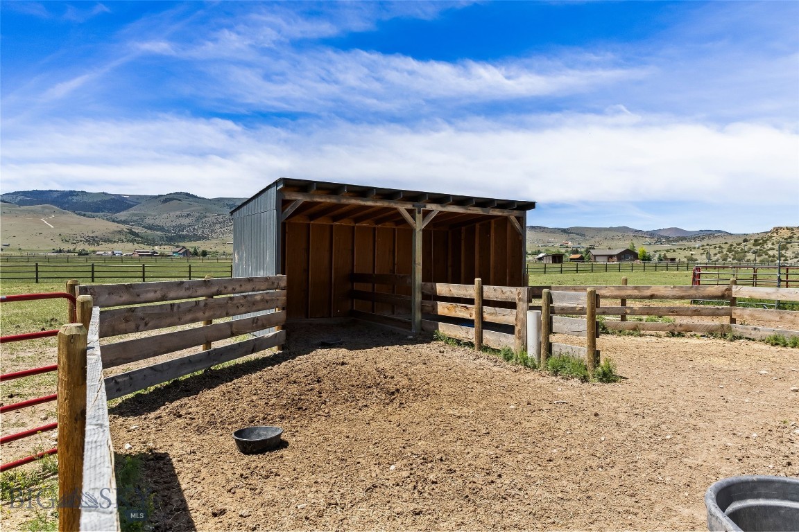 Shining Mountain Unit II - Residential