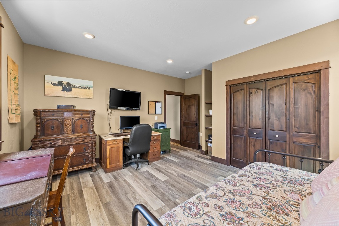 Shining Mountain Unit II - Residential