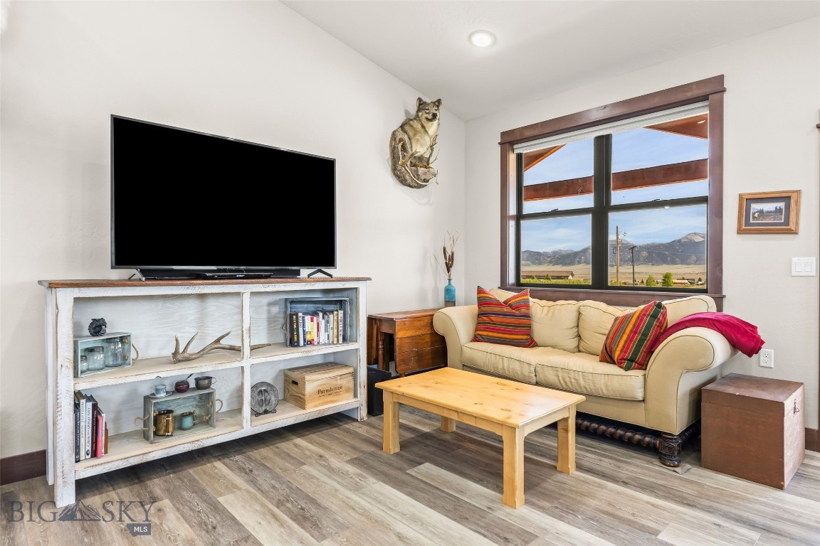 Shining Mountain Unit II - Residential