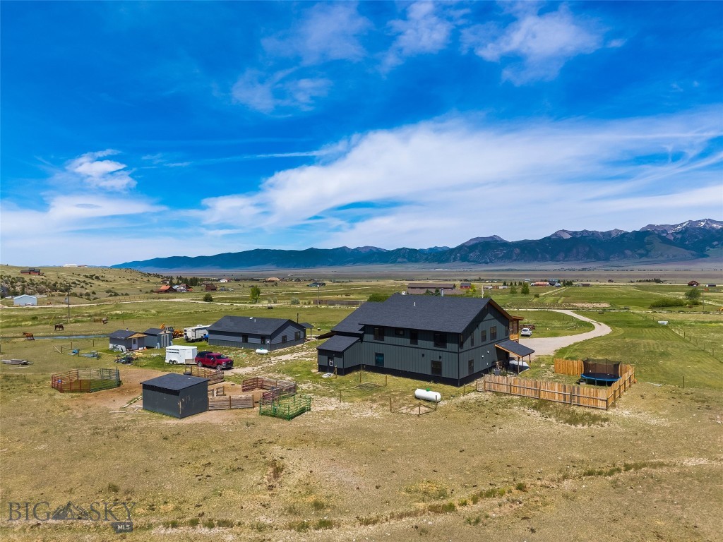 Shining Mountain Unit II - Residential