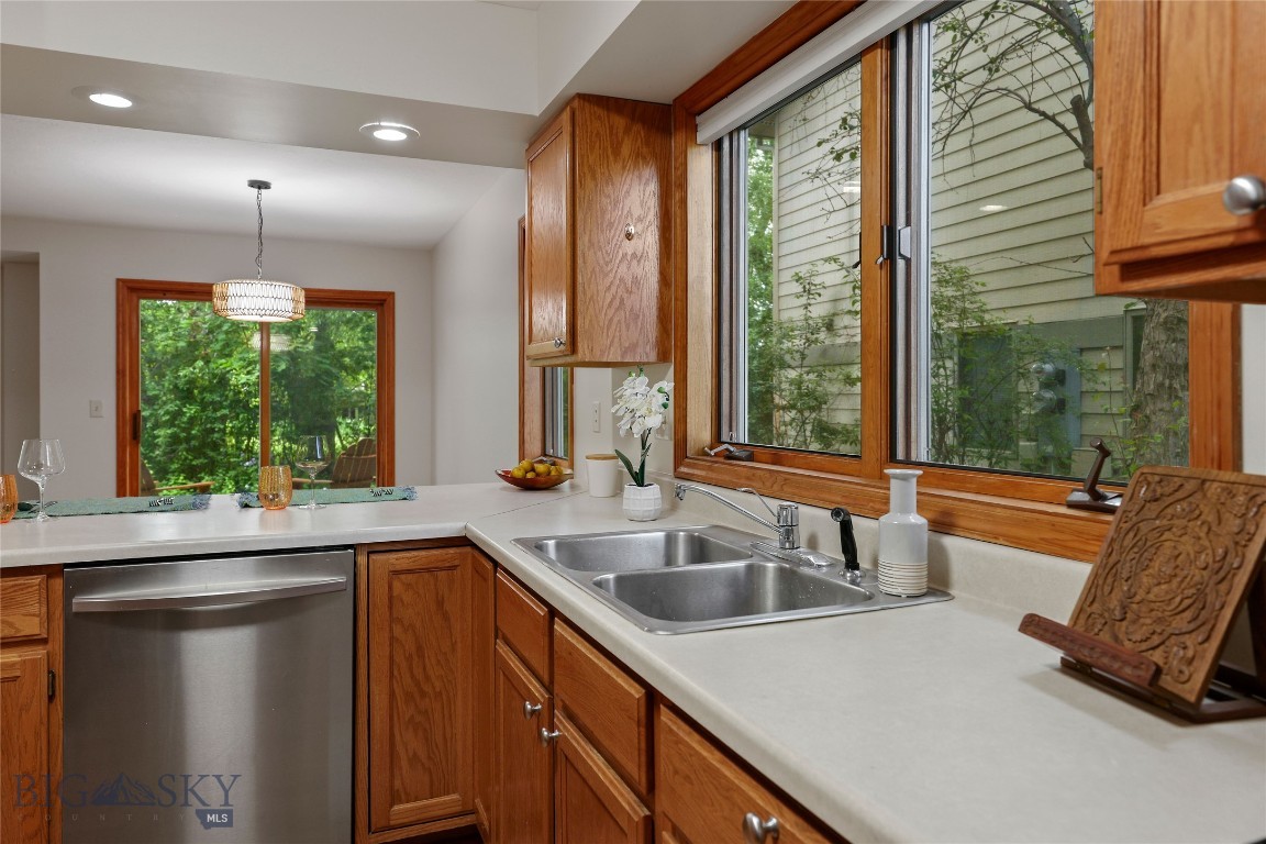 Willow Creek Condo - Residential