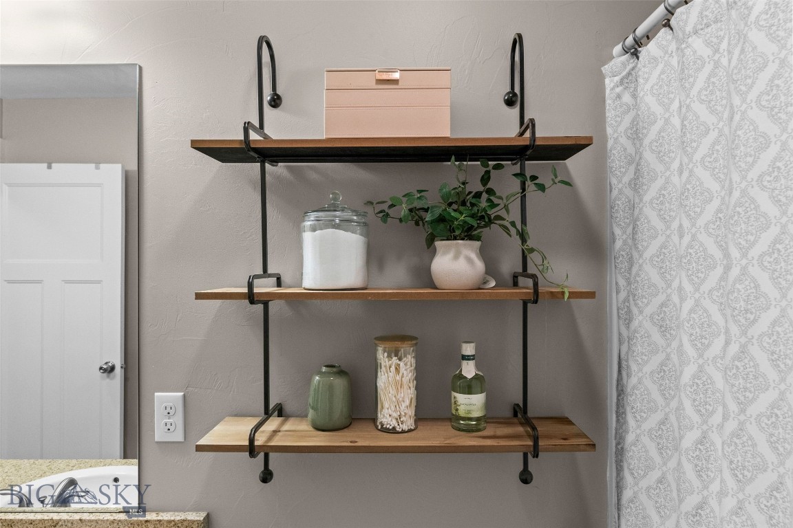 Oak Springs - Residential