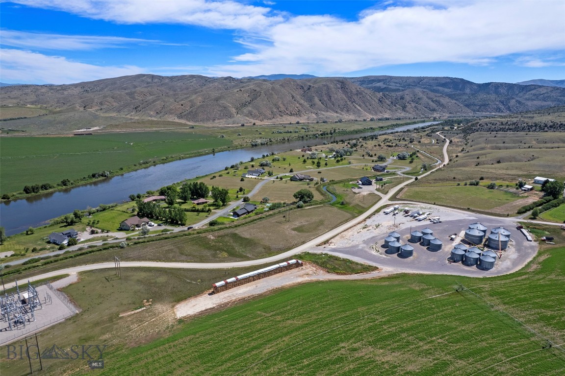 Missouri River Rendezvous - Land