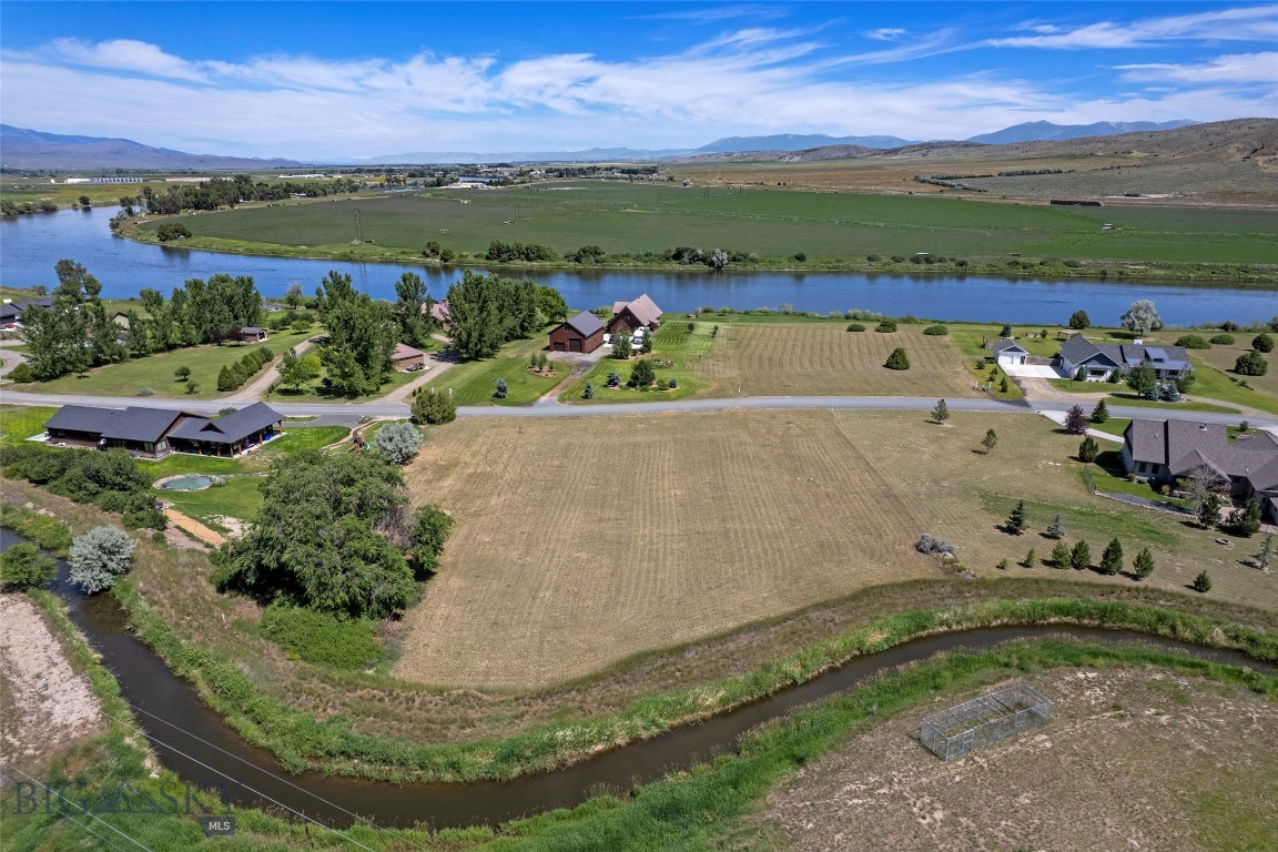 Missouri River Rendezvous - Land