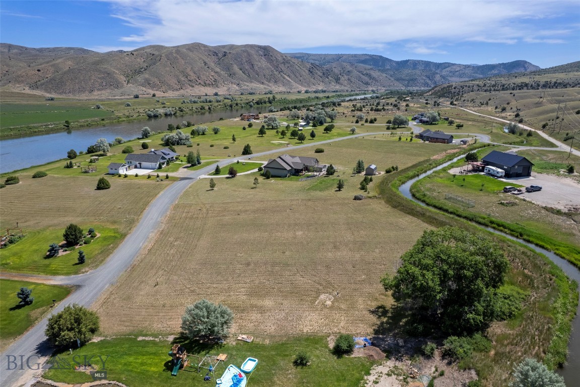 Missouri River Rendezvous - Land