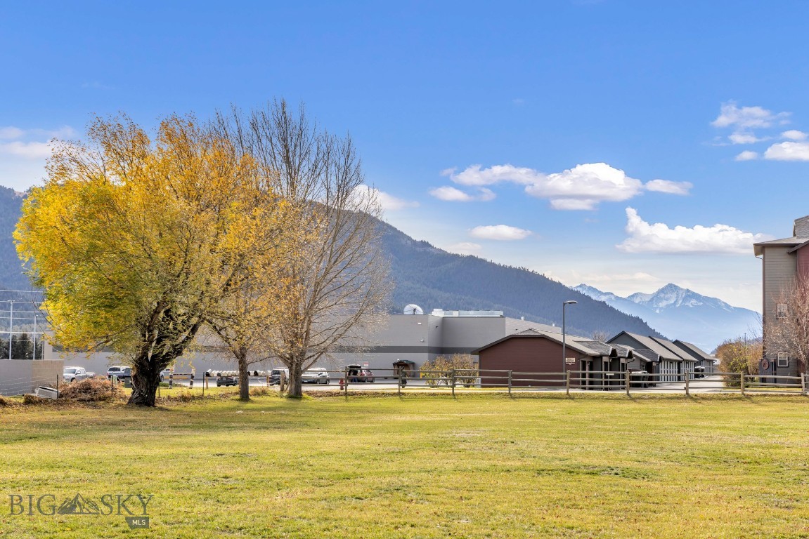 Acreville Addition - Land