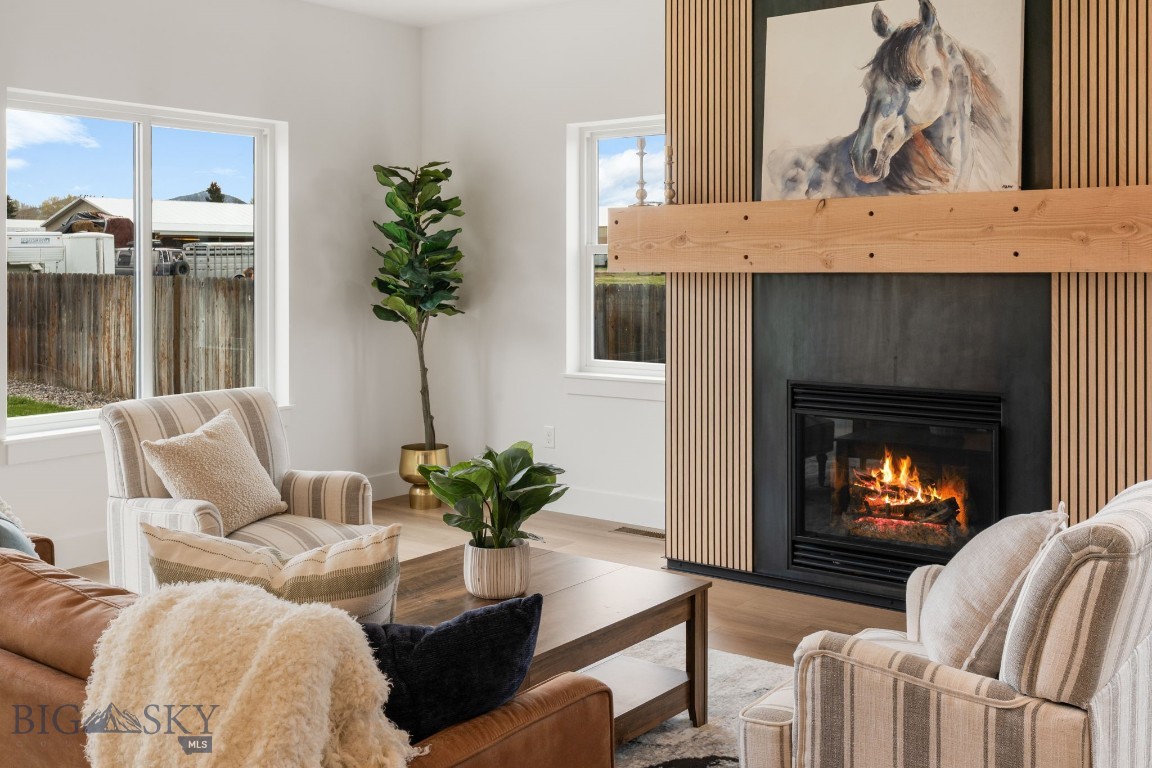 Falcon Hollow - Residential