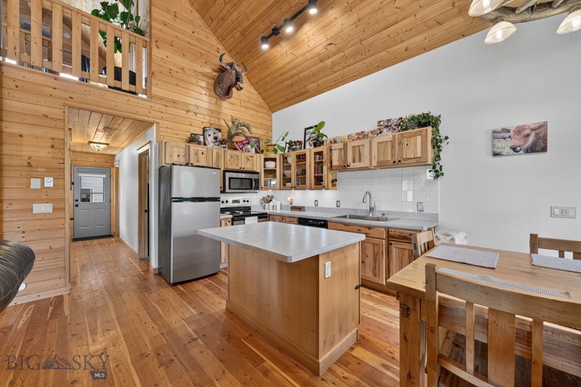 Hebgen Lake Estates - Residential