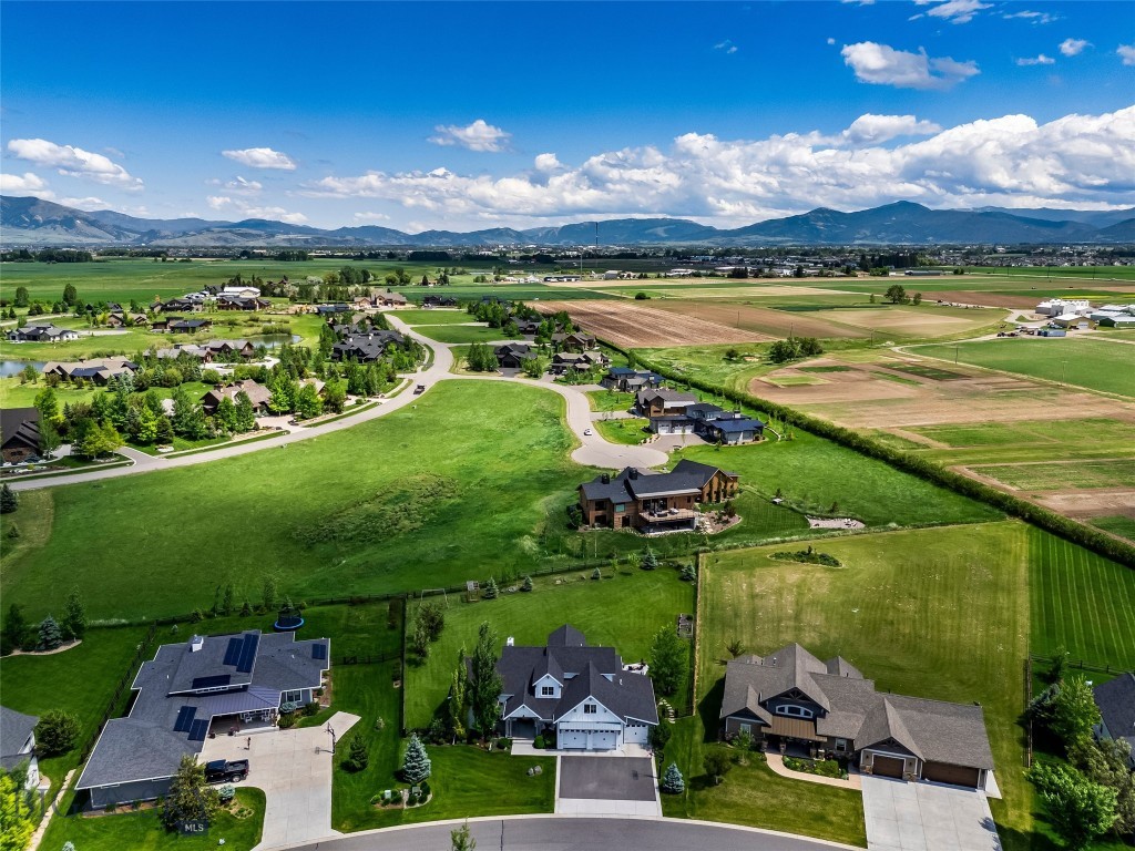 Middle Creek Parklands - Residential