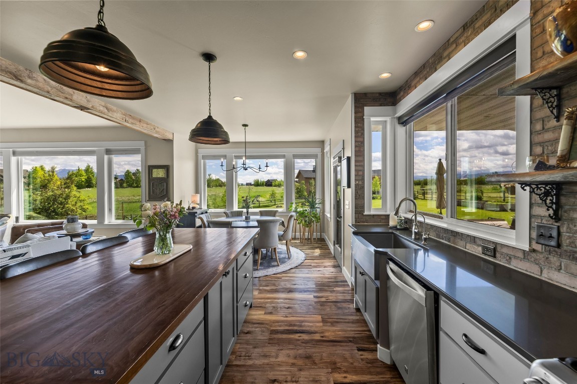 Middle Creek Parklands - Residential