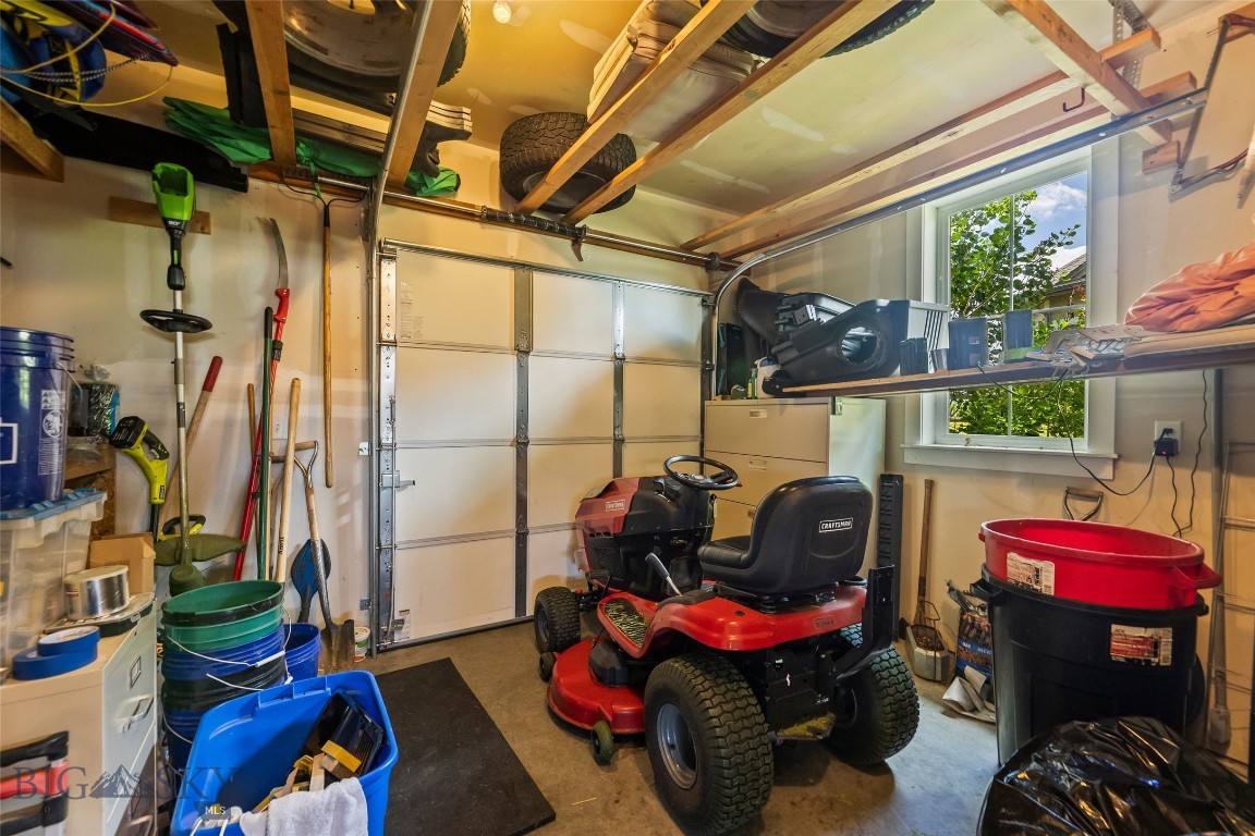 Middle Creek Parklands - Residential