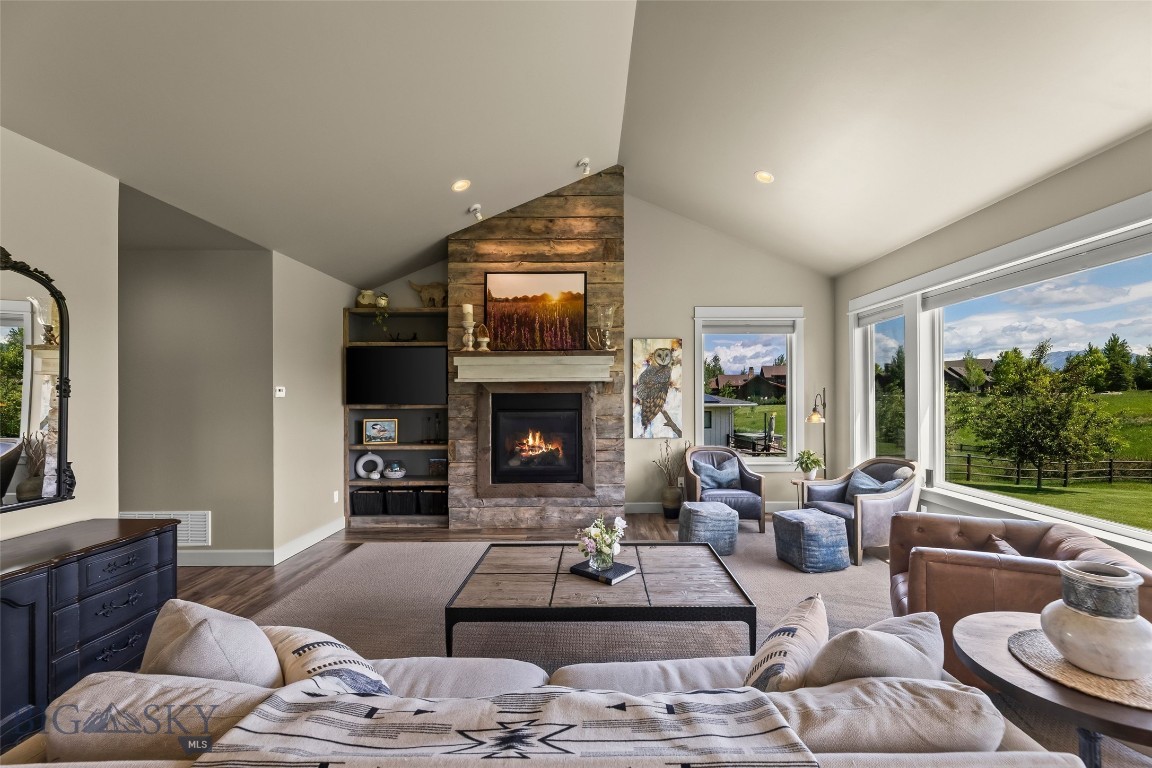 Middle Creek Parklands - Residential
