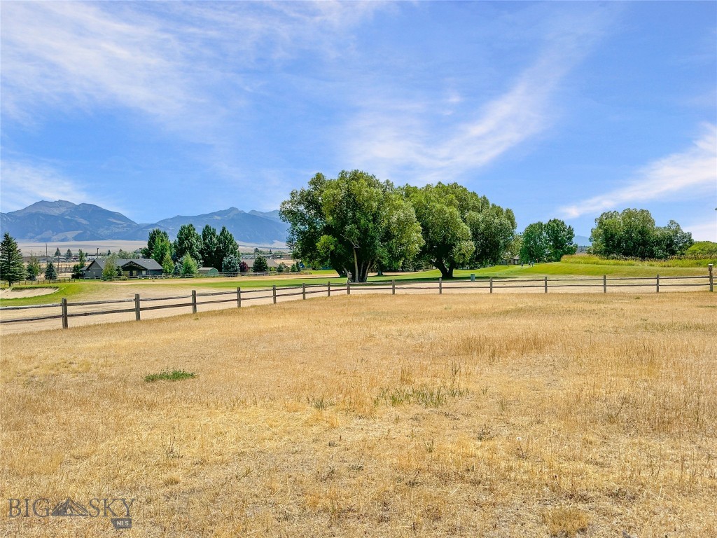 Valley Garden Golf Village - Land