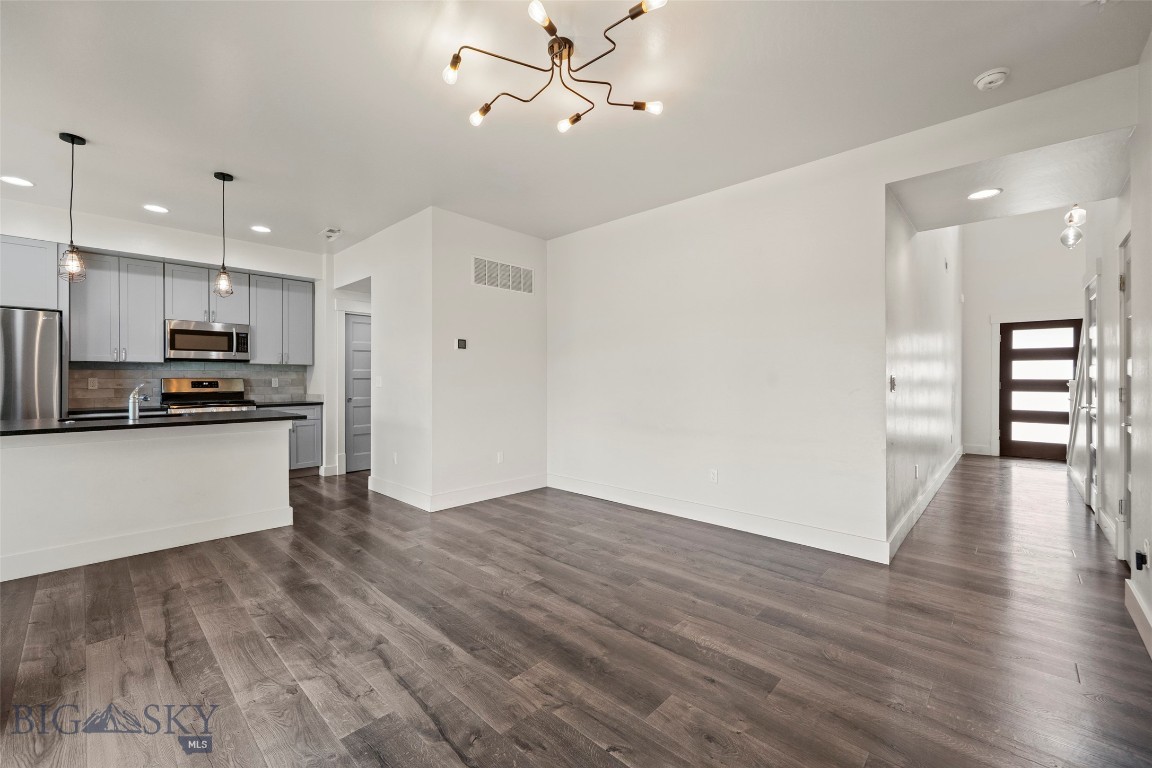 Flanders Creek - Residential