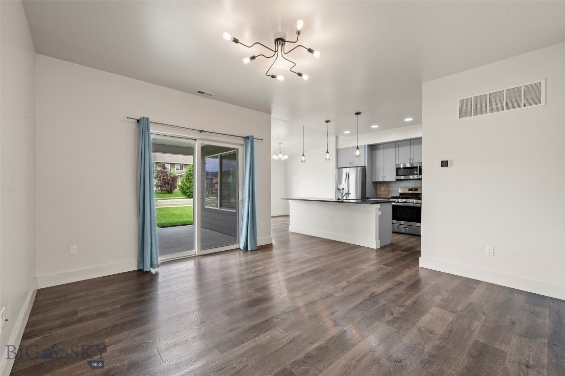 Flanders Creek - Residential