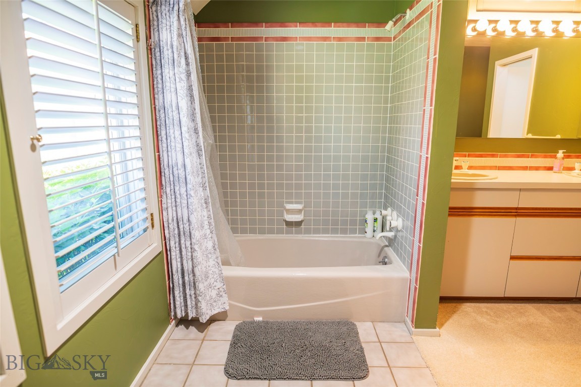 Tracys Additions - Commercial Sale