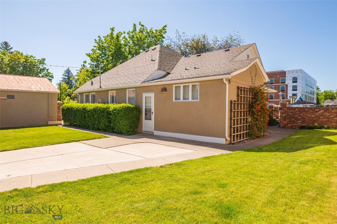 Tracys Additions - Commercial Sale
