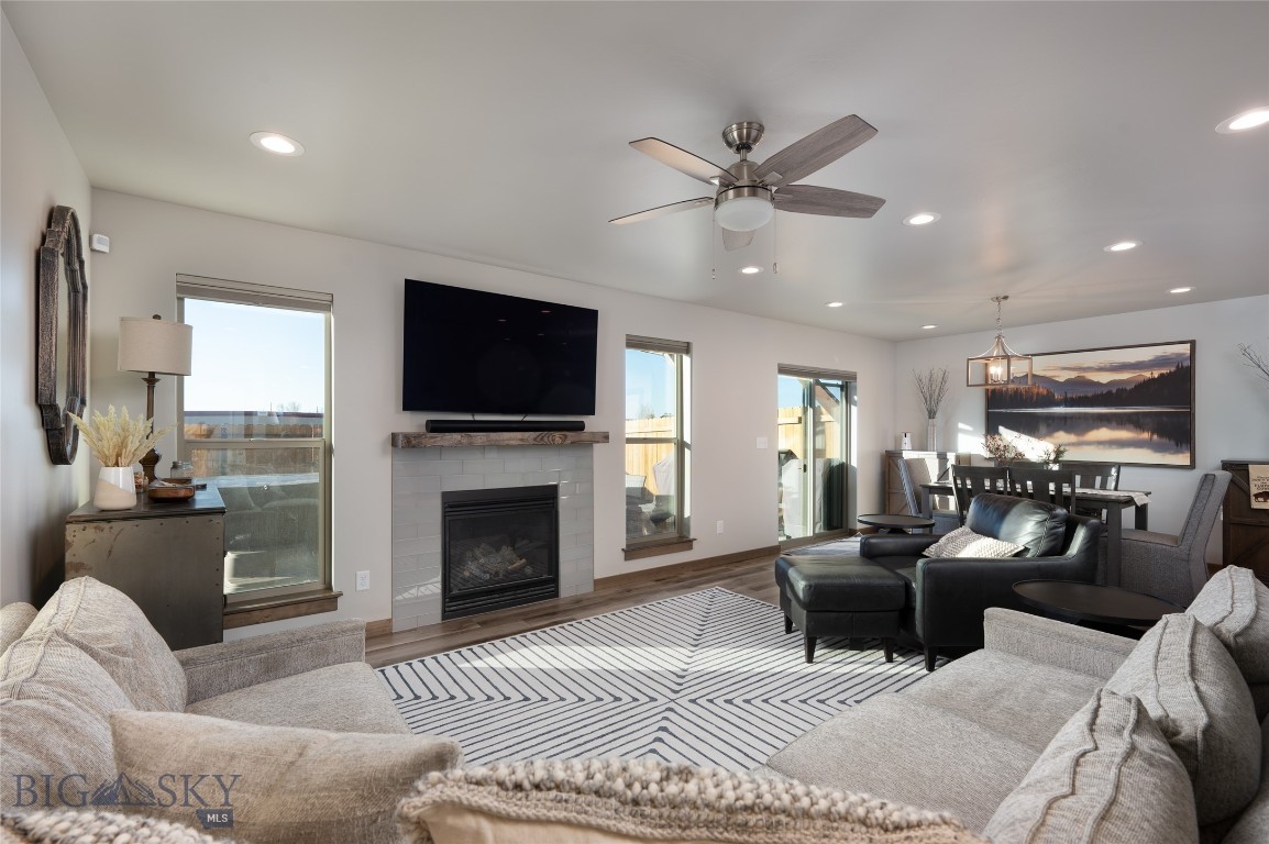 Cloverleaf Meadows - Residential