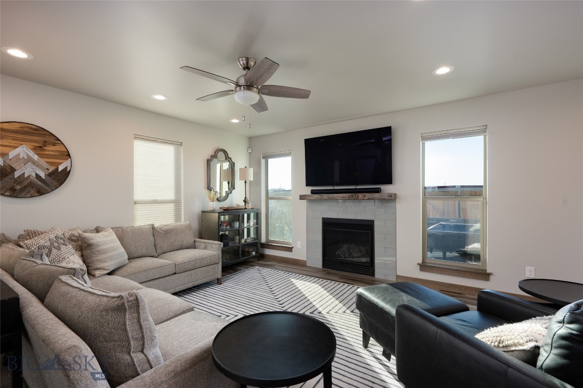 Cloverleaf Meadows - Residential