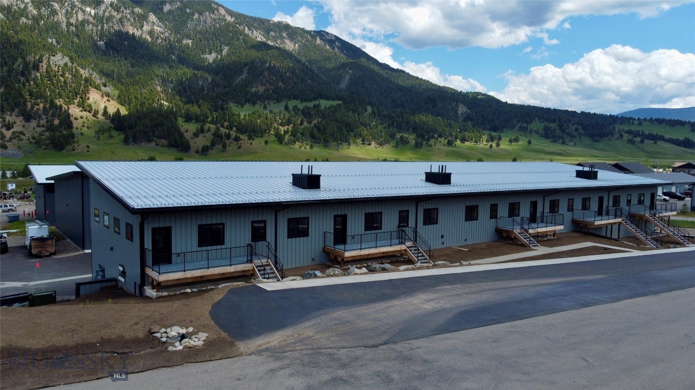 Blackfoot Hills - Commercial Sale