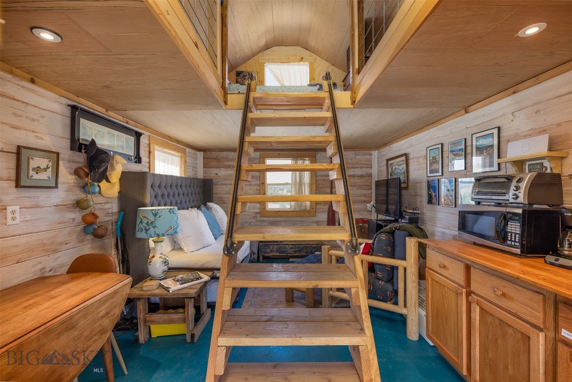 Ponderosa Pines - Residential