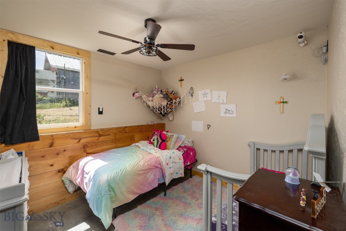 Ponderosa Pines - Residential