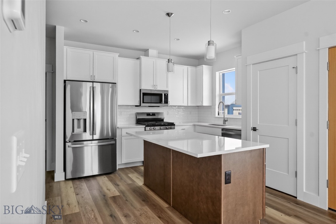 The Lakes at Valley West - Residential