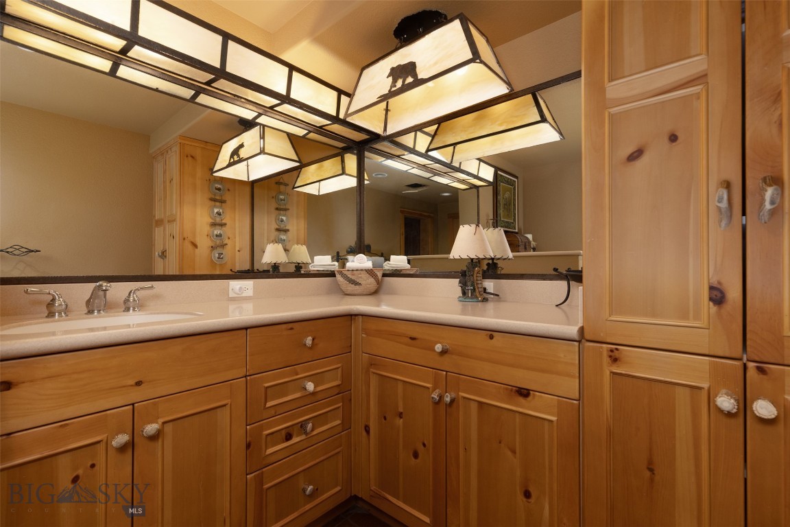 Diamond Hitch Of Ski Moonlight - Residential