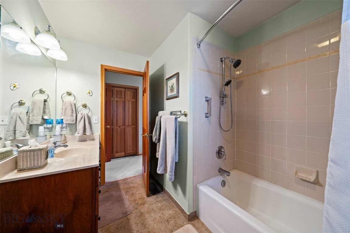 Lazy T H Estates - Residential