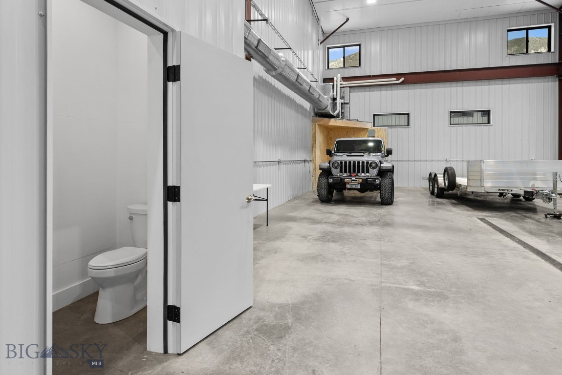 Blackfoot Hills - Commercial Sale