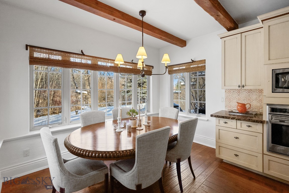 River Glen Condo - Residential