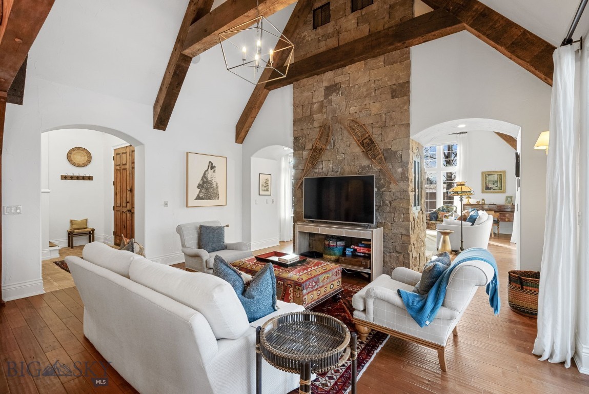 River Glen Condo - Residential