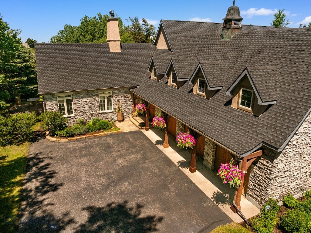 River Glen Condo - Residential
