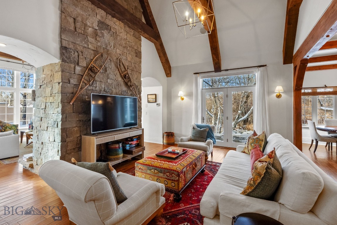 River Glen Condo - Residential