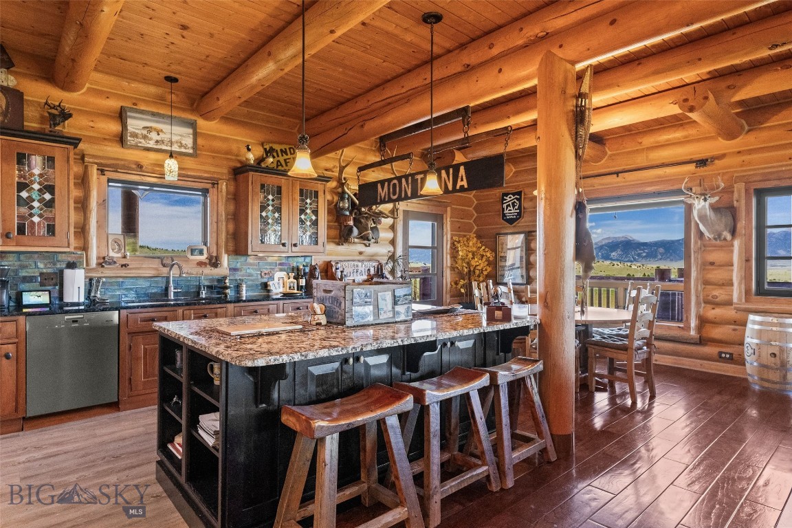 Shining Mountain Unit II - Residential