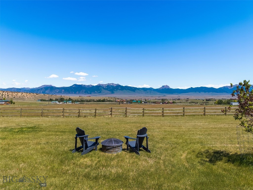 Shining Mountain Unit II - Residential