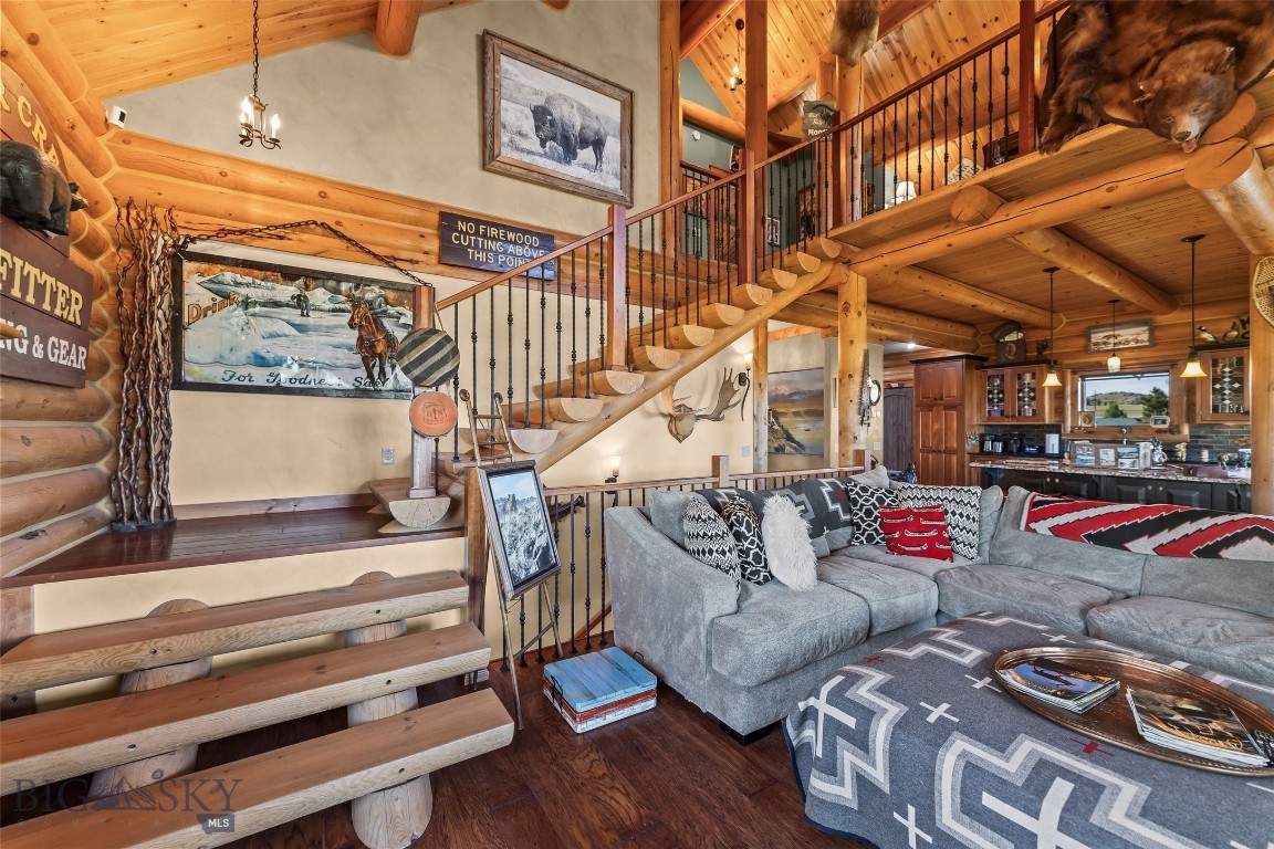 Shining Mountain Unit II - Residential