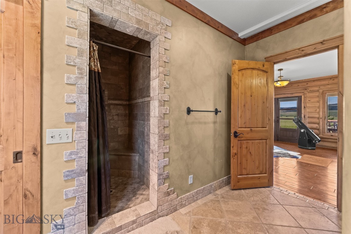 Shining Mountain Unit II - Residential