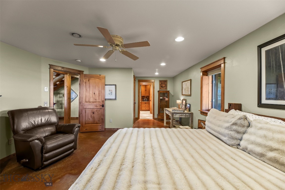 Shining Mountain Unit II - Residential