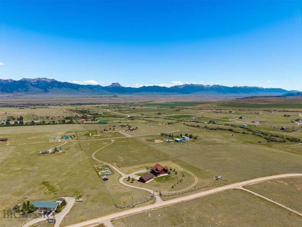 Shining Mountain Unit II - Residential