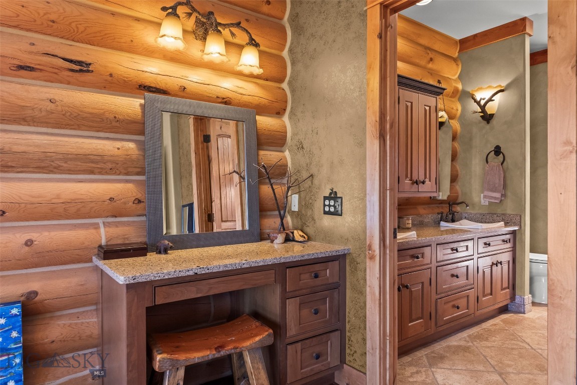 Shining Mountain Unit II - Residential