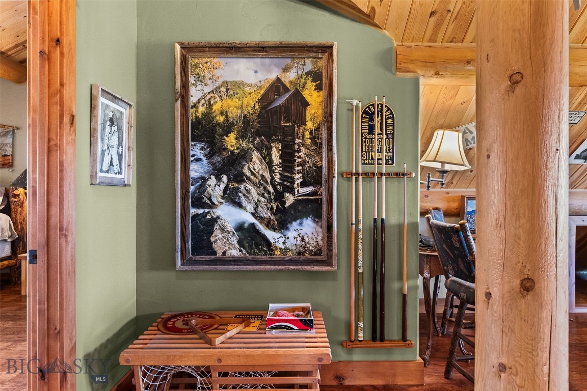 Shining Mountain Unit II - Residential